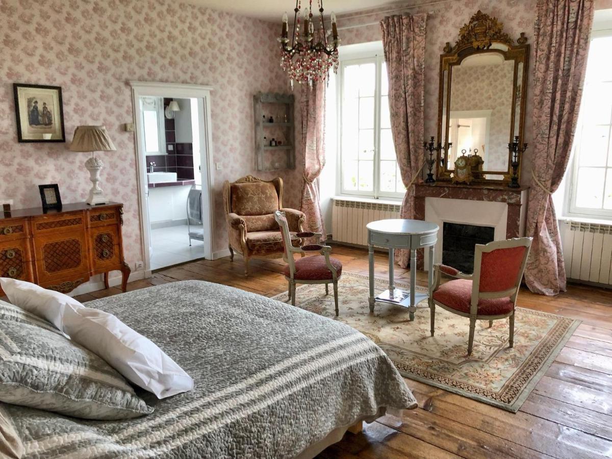 Chateau De Perpezat Apchat Екстериор снимка