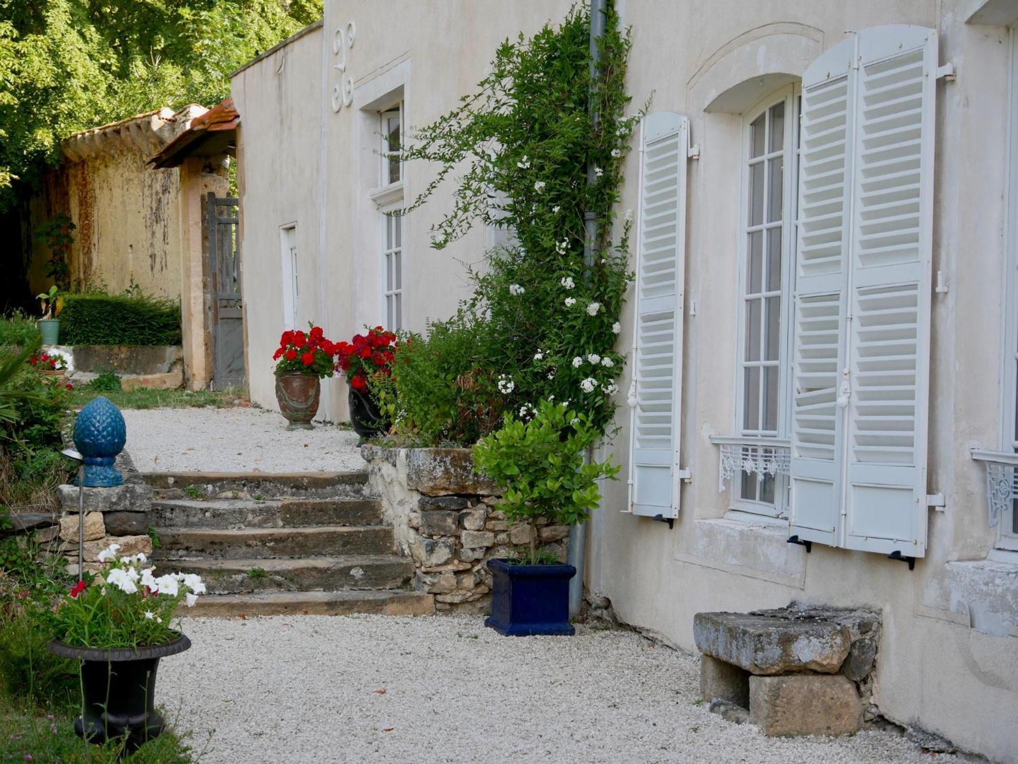 Chateau De Perpezat Apchat Екстериор снимка